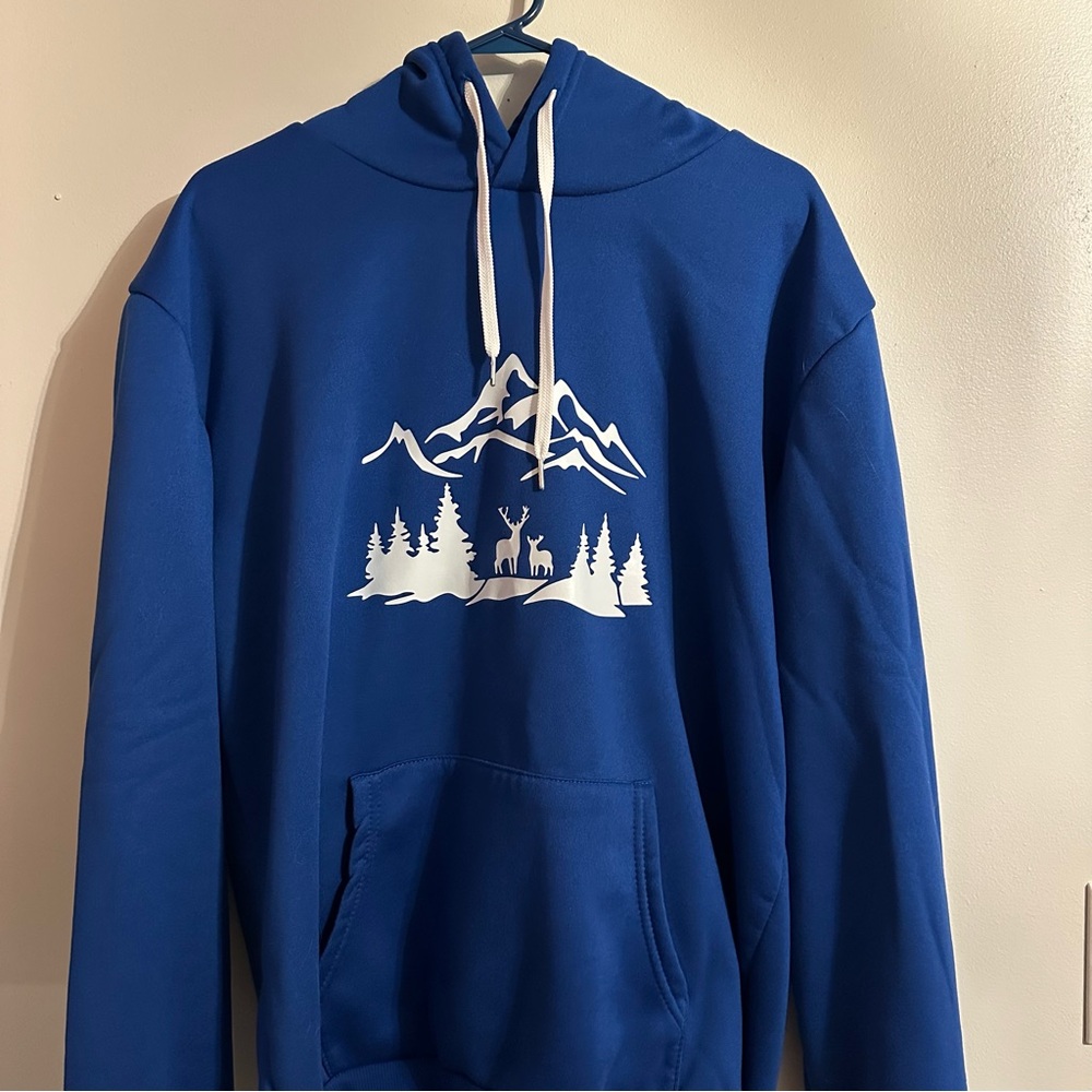 GRAPHIC HOODIE